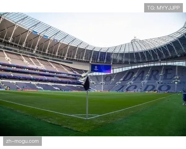 官方：托特纳姆热刺球场获批于今夏进行顶棚扩展工程。